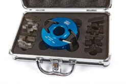 HBM 100 Mm Profi Houtfreeskop Met 7 Sets Messen 16 HBM 100 Mm Profi Houtfreeskop Met 7 Sets Messen -Werkplaats Expert hbm 062 78.jpg 1200x600 67942ebc88