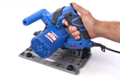 HBM 165 Mm Professionele 1200 Watt Invalzaag, Liniaalzaag Met 2 X 700 Mm Liniaal 27 HBM 165 Mm Professionele 1200 Watt Invalzaag, Liniaalzaag Met 2 X 700 Mm Liniaal -Werkplaats Expert hbm 204 56.jpg 1200x600 771c9ebc88