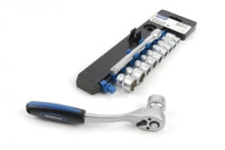 Hyundai 12 Delige Dopsleutel Sets CrV Kunststof Houder 15 Hyundai 12 Delige Dopsleutel Sets CrV Kunststof Houder -Werkplaats Expert hbm 477 1.jpg 1200x600 84680ebc88