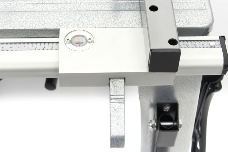 HBM 2000 Watt Cirkelzaagtafel Met Roltafel En 315 Mm Zaagblad 14 HBM 2000 Watt Cirkelzaagtafel Met Roltafel En 315 Mm Zaagblad - Afbeelding 12