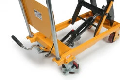 HBM 500 Kg. Verrijdbare Werktafel / Heftafel