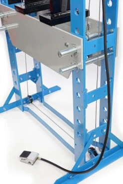 HBM 75 Ton Hydraulische En Pneumatische Raamwerkpers / Werkplaatspers 11 HBM 75 Ton Hydraulische En Pneumatische Raamwerkpers / Werkplaatspers -Werkplaats Expert hbm p 0318.jpg 1200x600 f9513ebc88